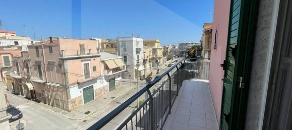 3 rooms Commercial property in Corato, Italy No. 32785 8