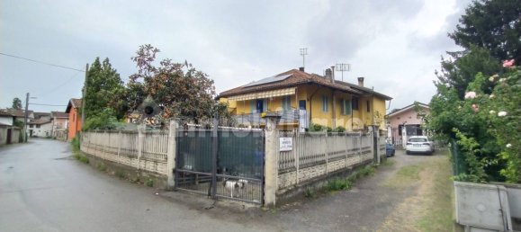 2 bedrooms House in Pinerolo, Italy No. 147430 55