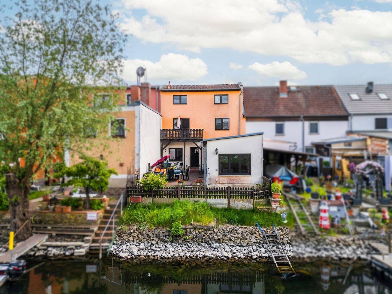 2 bedrooms Building in Havelland, Germany No. 312326