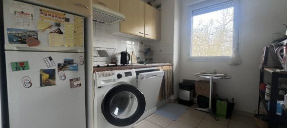 2 bedrooms Apartment in Castelginest, France No. 335050 3