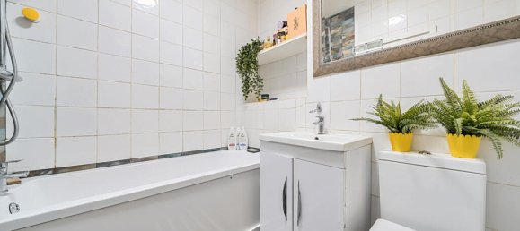 1 bedroom Apartment in London, United Kingdom No. 7745 16