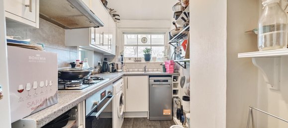 1 bedroom Apartment in London, United Kingdom No. 7745 11