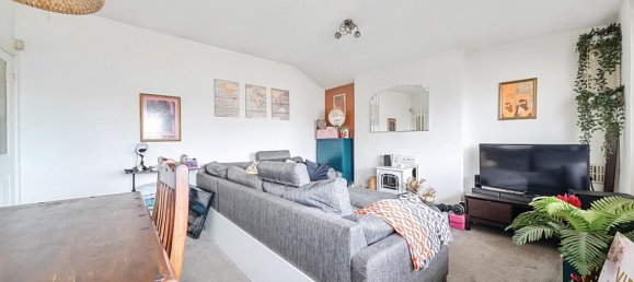 1 bedroom Apartment in London, United Kingdom No. 7745 9