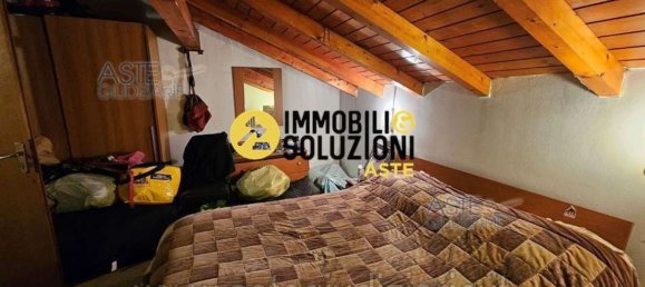 3 rooms Apartment in Ispra, Italy No. 12963 19