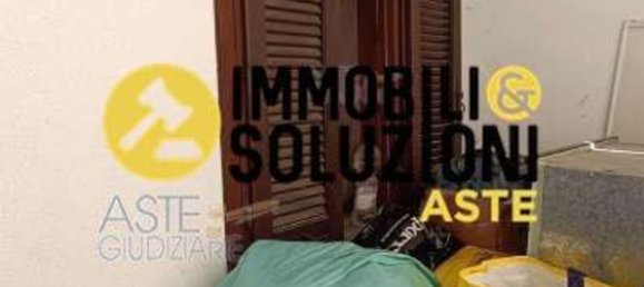 3 rooms Apartment in Ispra, Italy No. 12963 43