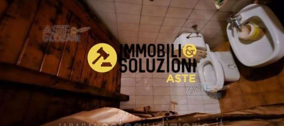 3 rooms Apartment in Ispra, Italy No. 12963 17