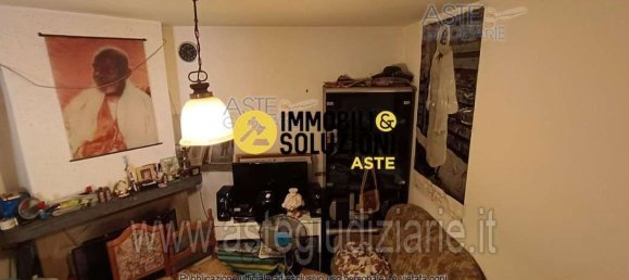 3 rooms Apartment in Ispra, Italy No. 12963 14
