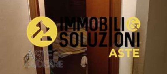 3 rooms Apartment in Ispra, Italy No. 12963 28