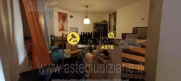 3 rooms Apartment in Ispra, Italy No. 12963 9