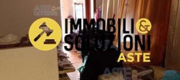 3 rooms Apartment in Ispra, Italy No. 12963 11