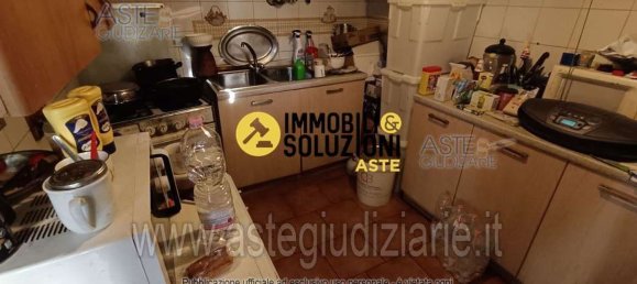 3 rooms Apartment in Ispra, Italy No. 12963 3
