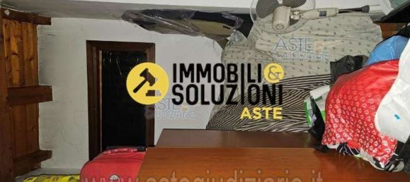 3 rooms Apartment in Ispra, Italy No. 12963 27