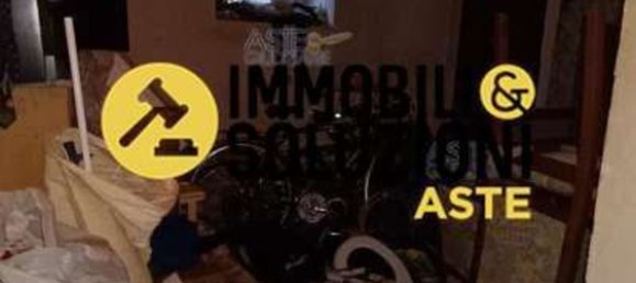 3 rooms Apartment in Ispra, Italy No. 12963 34