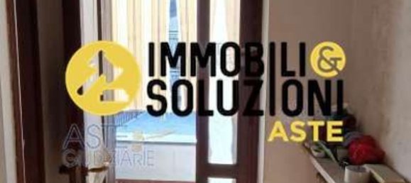 3 rooms Apartment in Ispra, Italy No. 12963 4