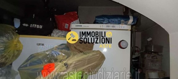 3 rooms Apartment in Ispra, Italy No. 12963 23