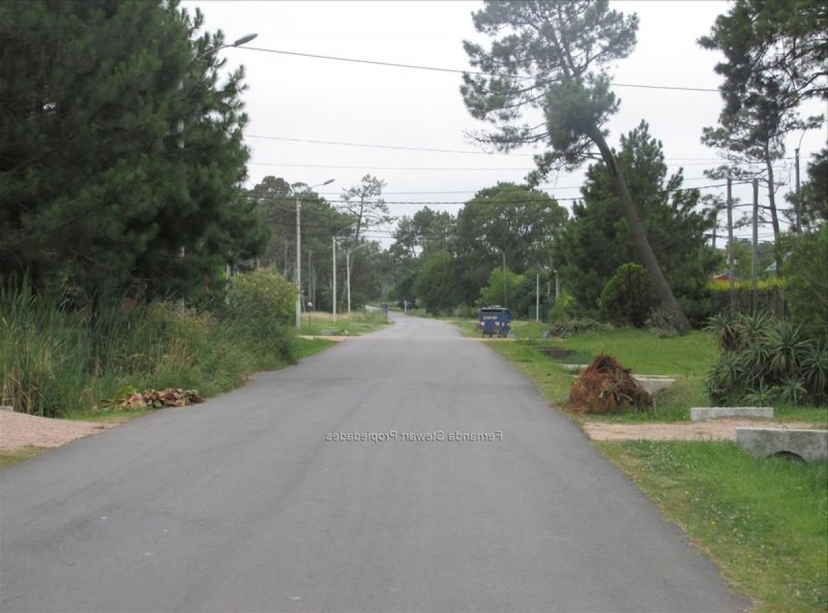 2 bedrooms House in Canelones, Uruguay No. 4523