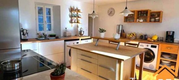 2 bedrooms House in Aveyron, France No. 305941 4