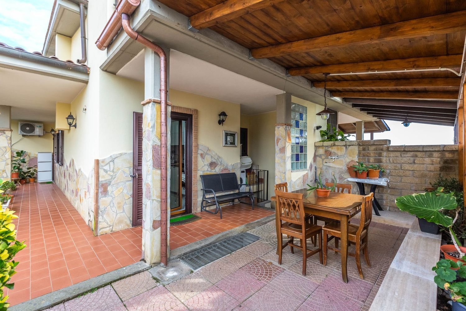 4-salle Villa à Ladispoli, Italy No. 214230