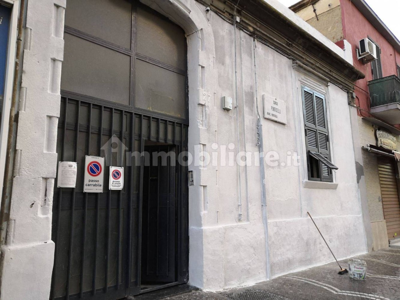 1 chambre Appartement à Naples, Italy No. 385963