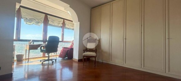 3 bedrooms Apartment in Naples, Italy No. 273150 19
