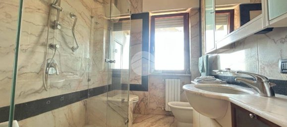 3 bedrooms Apartment in Naples, Italy No. 273150 23