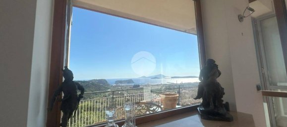 3 bedrooms Apartment in Naples, Italy No. 273150 15