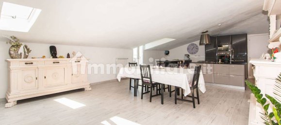 2 bedrooms Apartment in Rondissone, Italy No. 251527 3
