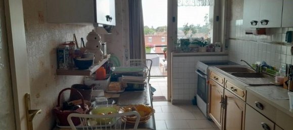 2 bedrooms Apartment in Lens, France No. 256812 3