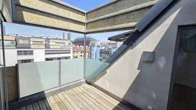 Квартира с 2 комнатами в Бригиттенау, Австрия № 151925