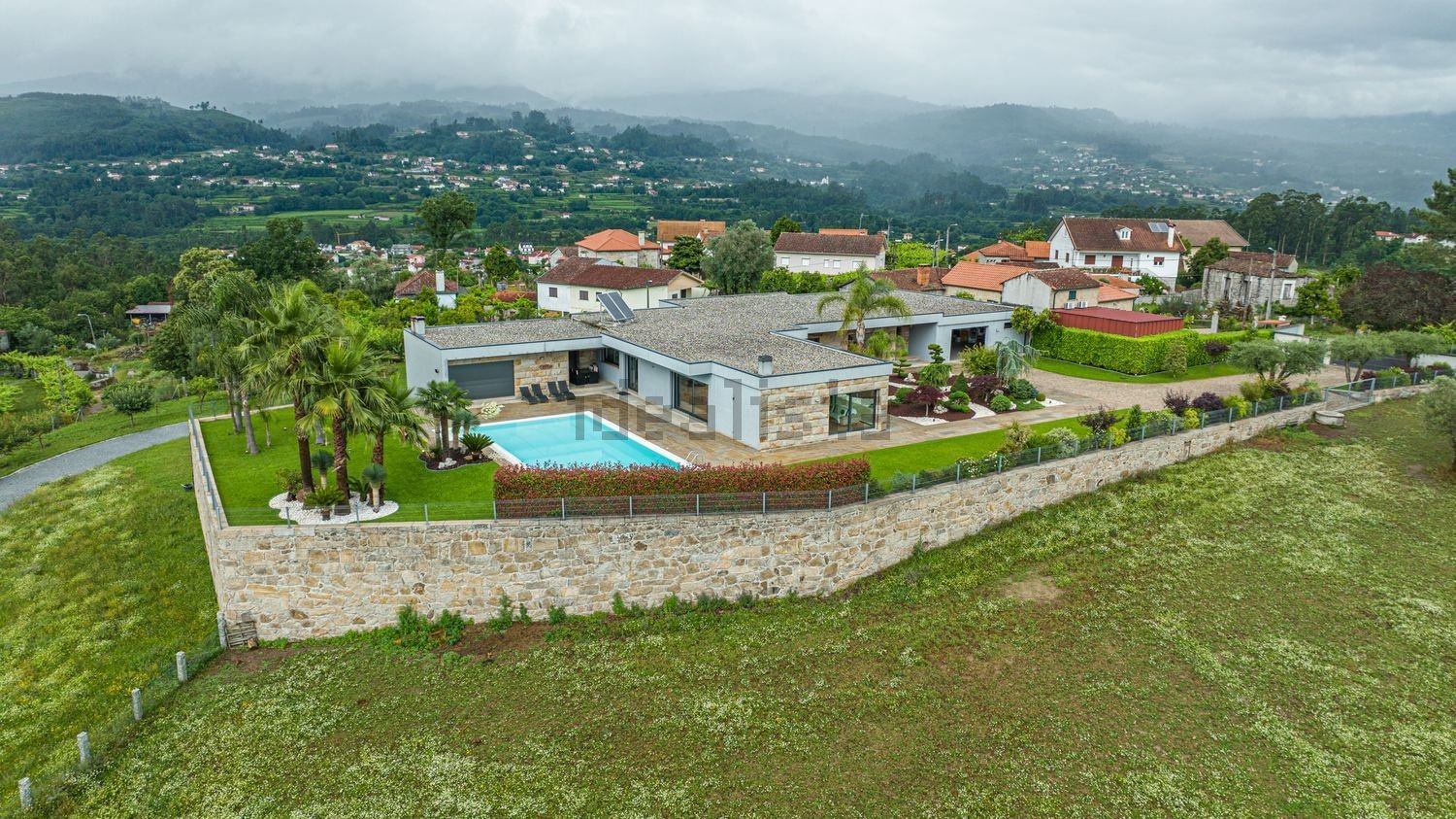 Casa de 4 dormitorios en Arcos de Valdevez, Portugal No. 176099