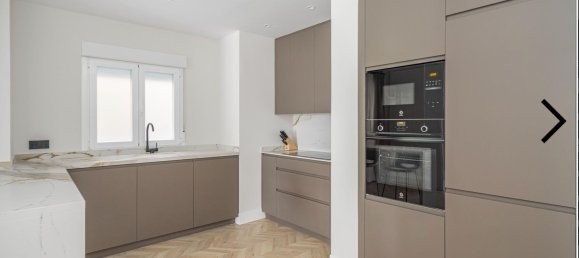 2 bedrooms Apartment in Madrid, Spain No. 125608 6