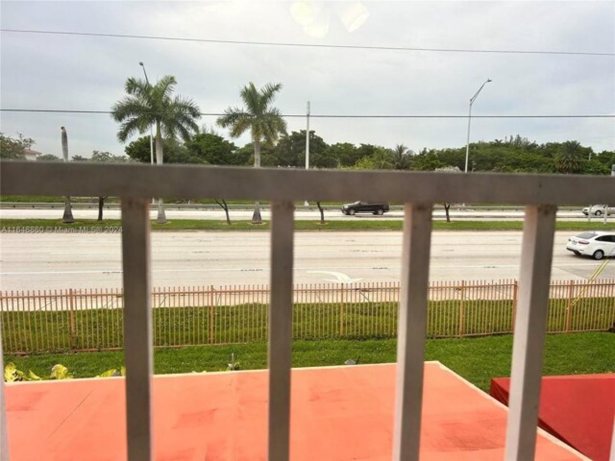 3 bedrooms House in Miami, USA No. 313659