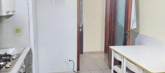 5-Zimmer Wohnung in Modena, Italy, Nr. 230964 2