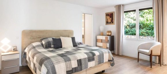 3 bedrooms Villa in Cannes, France No. 285020 9