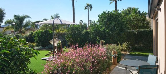 3 bedrooms Villa in Cannes, France No. 285020 2