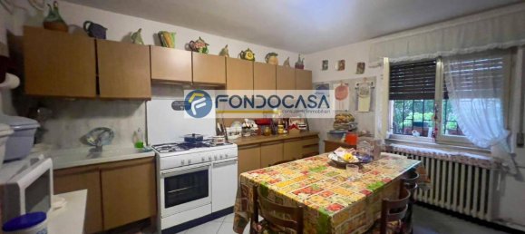 14 rooms Villa in Desenzano del Garda, Italy No. 142096 4