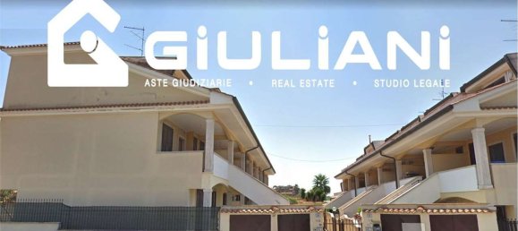 Villa de 5 divisões em Ardea, Italy N.º 146694 2