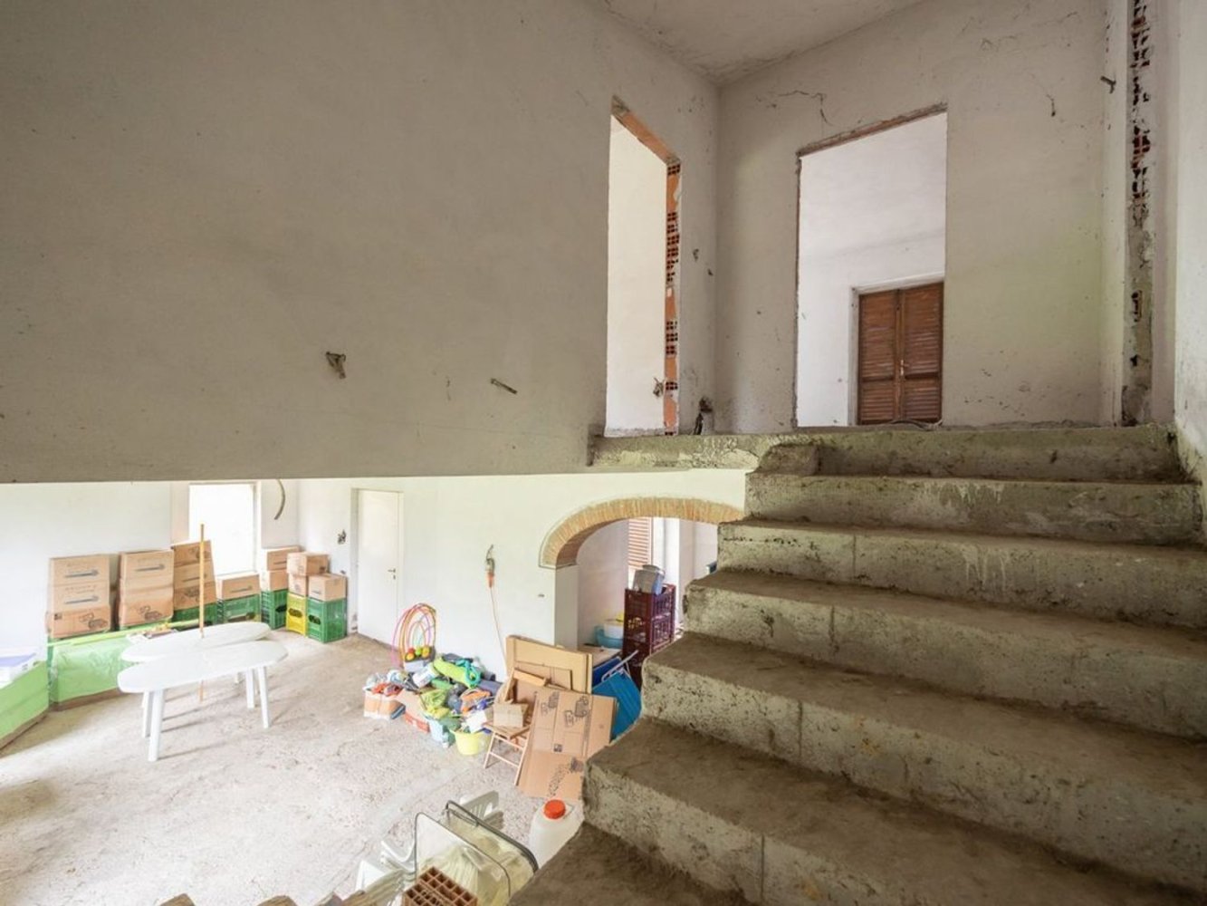 12 rooms House in Arezzo, Italy No. 226381