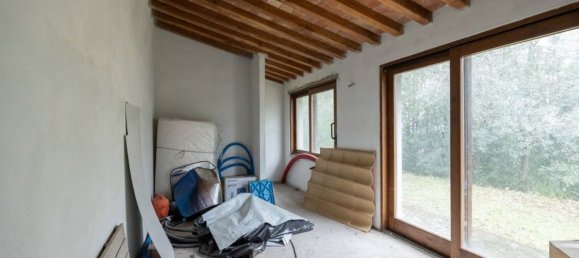12 rooms House in Arezzo, Italy No. 226381 16