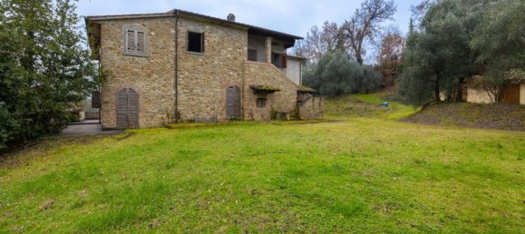 12 rooms House in Arezzo, Italy No. 226381 6