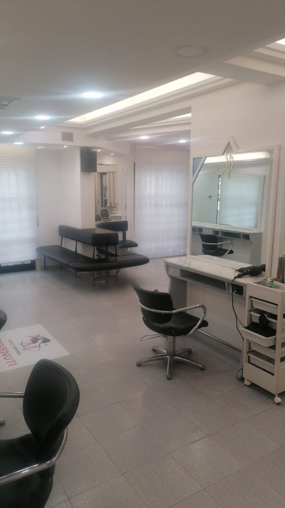  عقار تجاري في Palermo, Italy 140متر مربع رقم 255441