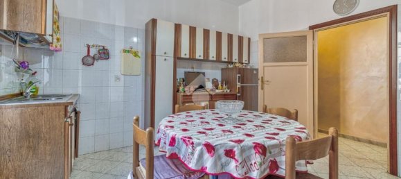 Apartamento de 3 dormitorios en Civitavecchia, Italy No. 377790 14