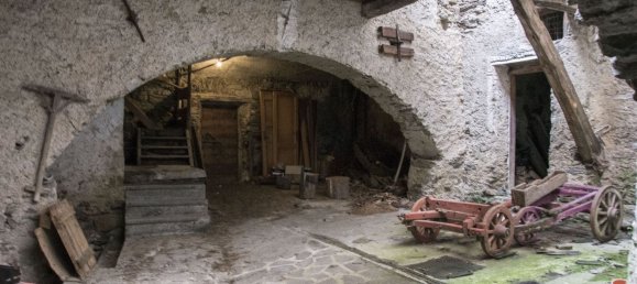 3 bedrooms House in Malé, Italy No. 312437 16