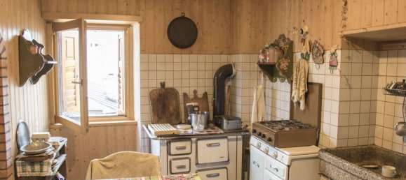 3 bedrooms House in Malé, Italy No. 312437 4