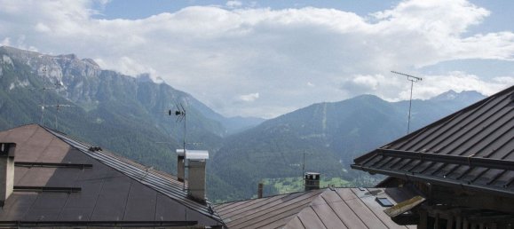 3 bedrooms House in Malé, Italy No. 312437 22