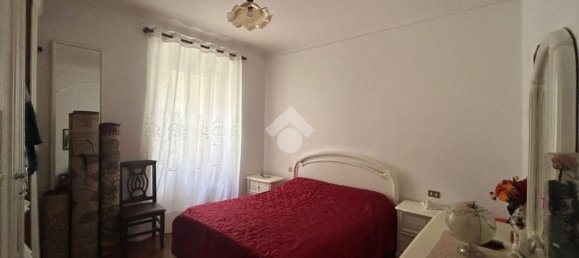 4 rooms Apartment in Genoa, Italy No. 78147 5