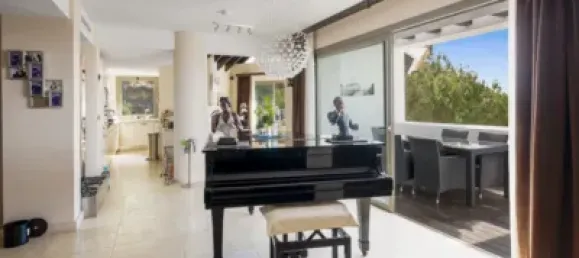 3 bedrooms Penthouse in Malaga, Spain No. 100912 7