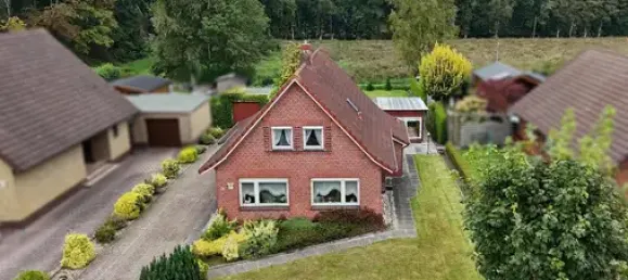 4 bedrooms House in Leer, Germany No. 286132 3