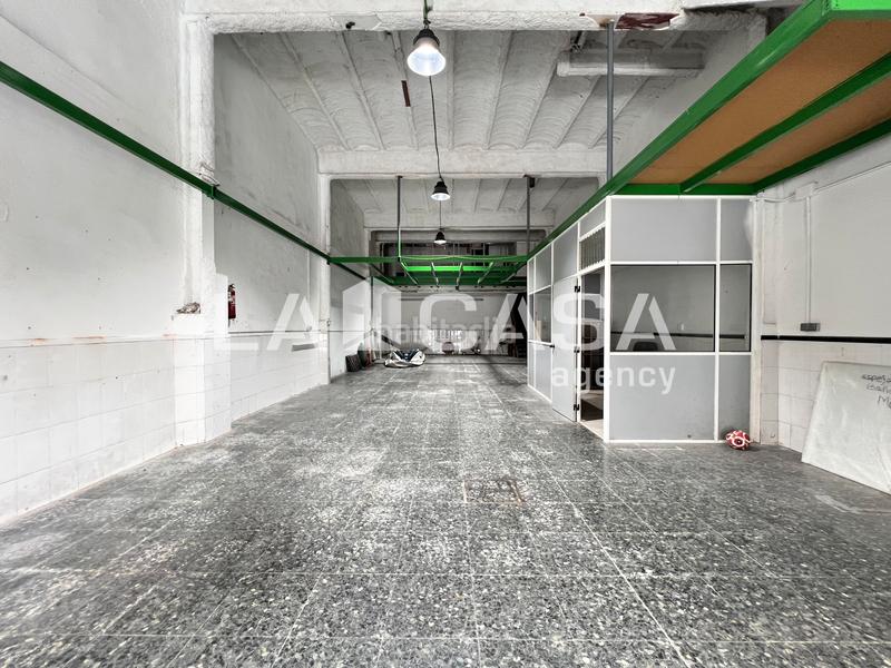 184m² Commercial property in Badalona, Spain No. 159818