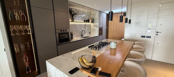 Adosado de 4 dormitorios en La Quinta, Spain No. 118353 4